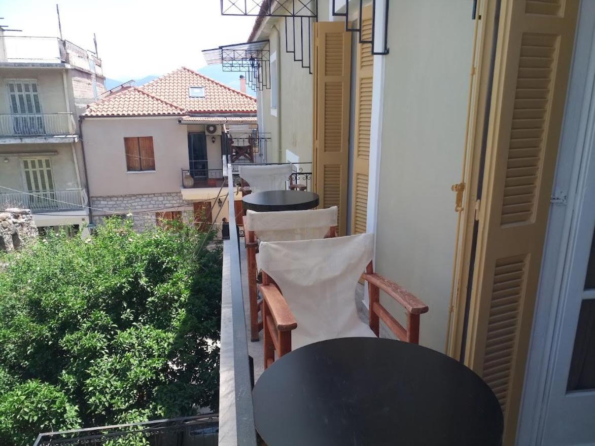 Nafpaktos Apartment And Studios In Port Exterior photo