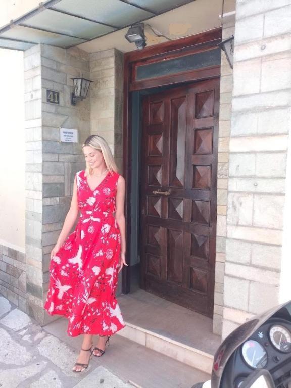 Nafpaktos Apartment And Studios In Port Exterior photo